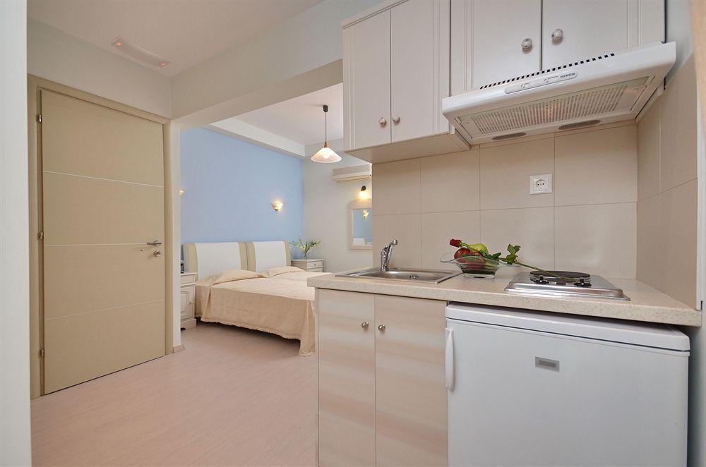 Blue Sky Aparthotel Naxos City Exterior foto